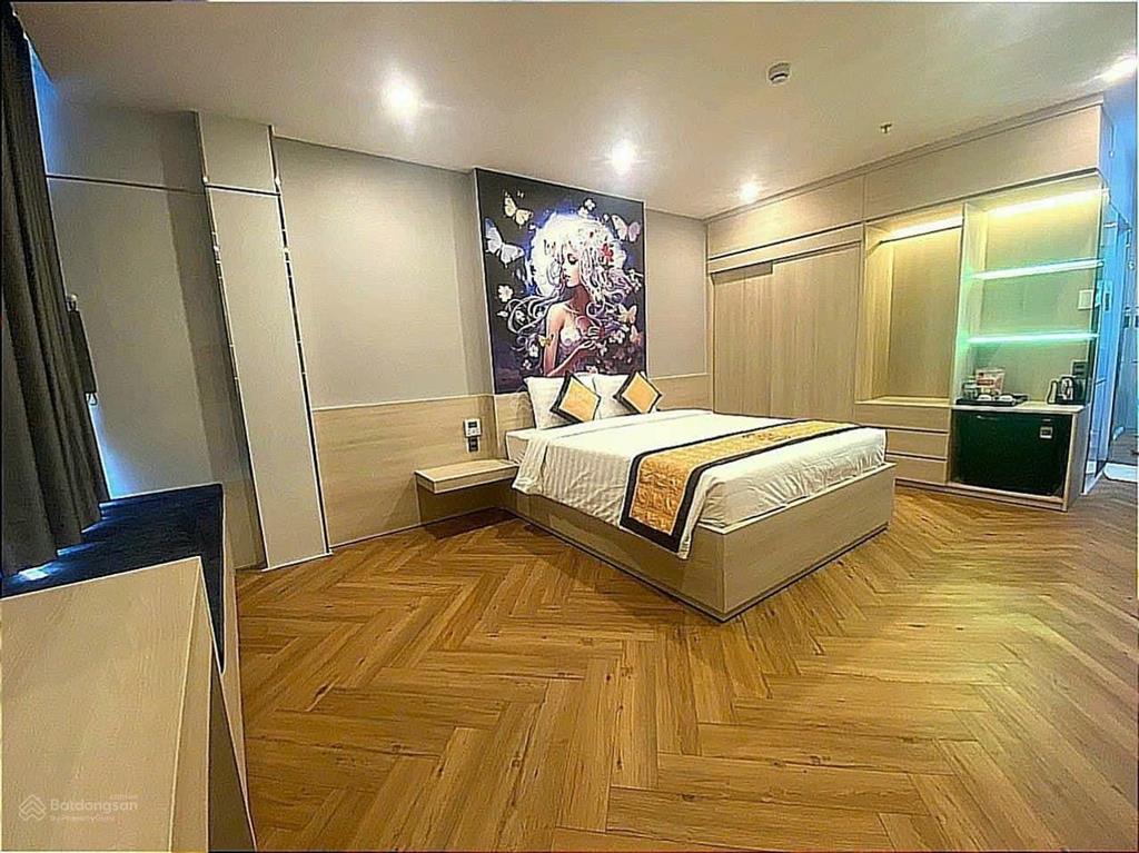 Cho thuê căn hộ cao cấp kế bến ninh kiều tòa nhà có hồ bơi miễn phí, cách khu chợ đêm 150m