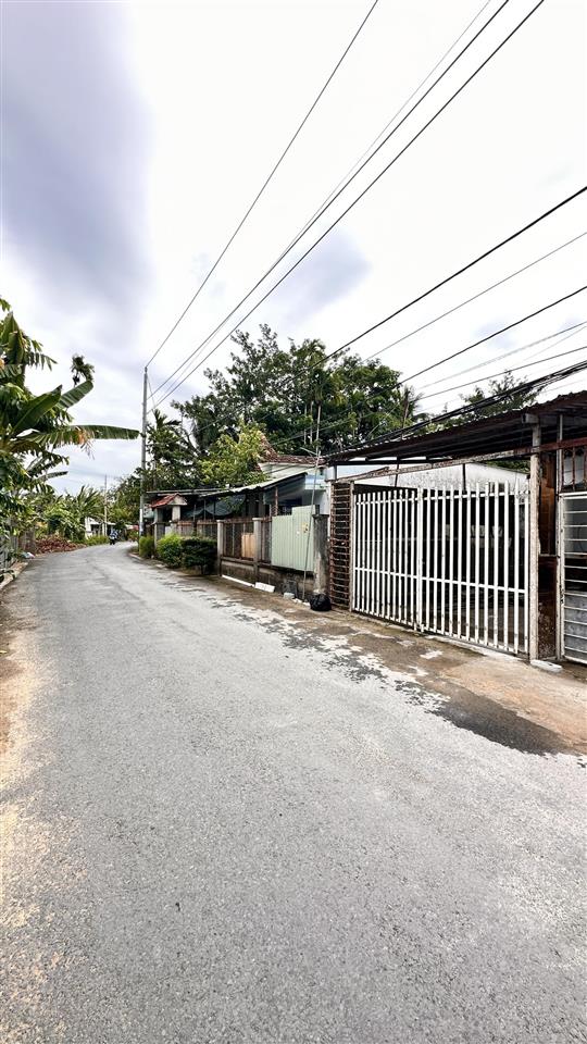 Bán nhà lầu mới đẹp mặt tiền kinh doanh lộ nhựa 6m cách trường đại học tây đô 850m cái răng, tp ct