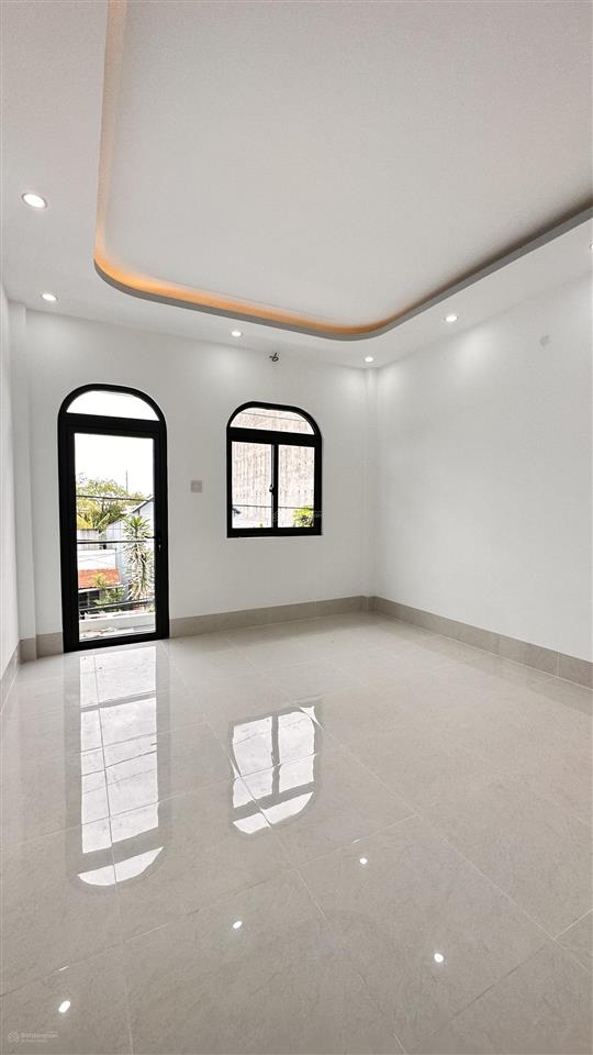 Bán nhà lầu mới đẹp mặt tiền kinh doanh lộ nhựa 6m cách trường đại học tây đô 850m cái răng, tp ct