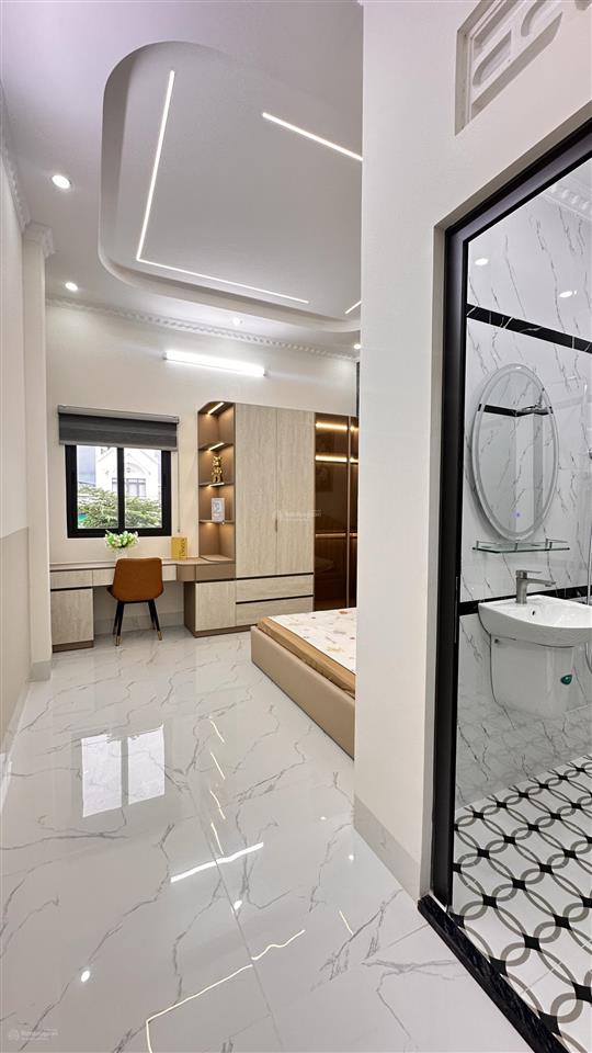 Giảm giá bán nhanh nhà lầu mới đẹp có 3 phòng ngủ lộ 4m sổ hồng hoàn công gần trường đại học y dược