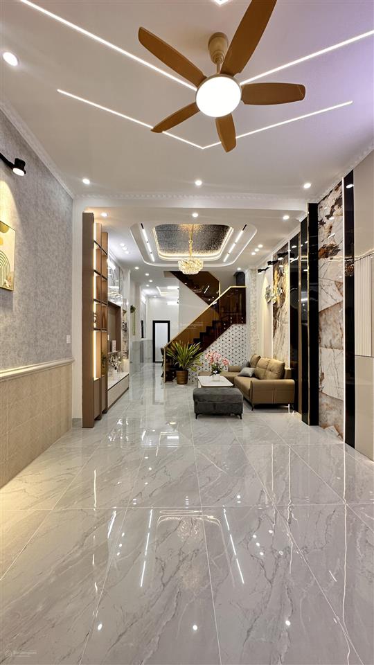 Giảm giá bán nhanh nhà lầu mới đẹp có 3 phòng ngủ lộ 4m sổ hồng hoàn công gần trường đại học y dược