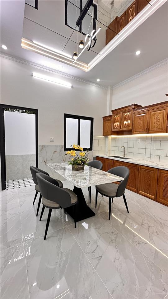 Giảm giá bán nhanh nhà lầu mới đẹp có 3 phòng ngủ lộ 4m sổ hồng hoàn công gần trường đại học y dược