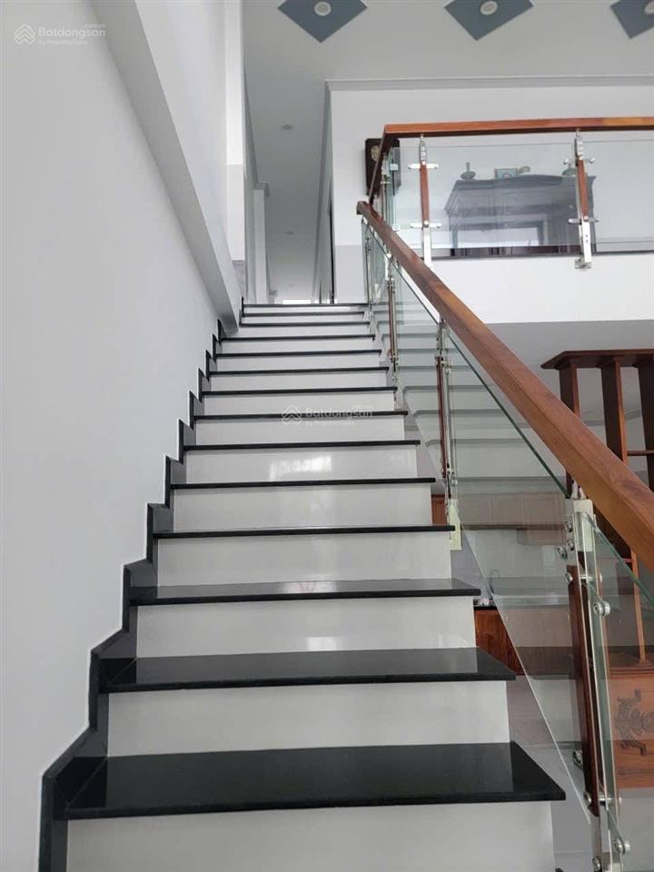 Cho thuê nhà trệt lửng, mới đẹp, diện tích rộng, lộ giới ô tô, ngay kdc bình nhựt, cần thơ