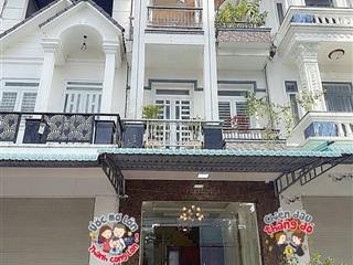 Nhà 1 trệt 2 lầu vị trí đẹp kinh doanh vp công ty, cách đường lý thái tổ 70m, nhà sẵn nội thất