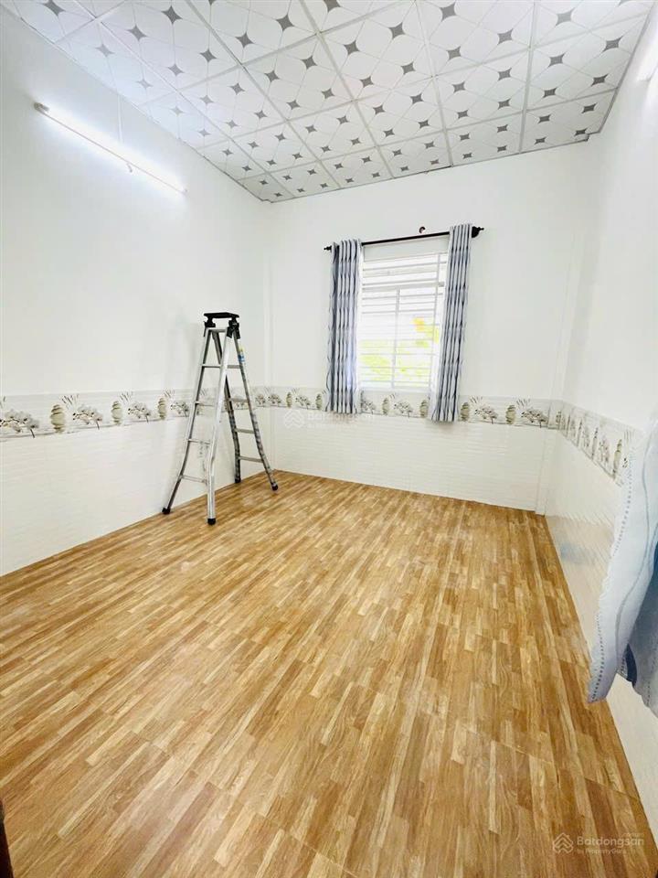 Cho thuê nhà trệt rộng mát  góc 2 mặt tiền  kdc hưng phú cái răng cần thơ