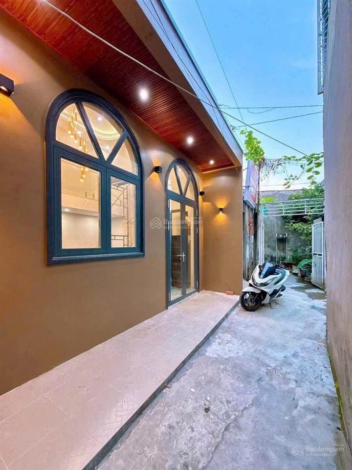 Bán nhà lầu lửng 3 phòng ngủ sổ hồng hoàn công cách siêu thị lotte mart mậu thân 200m p. cái khế