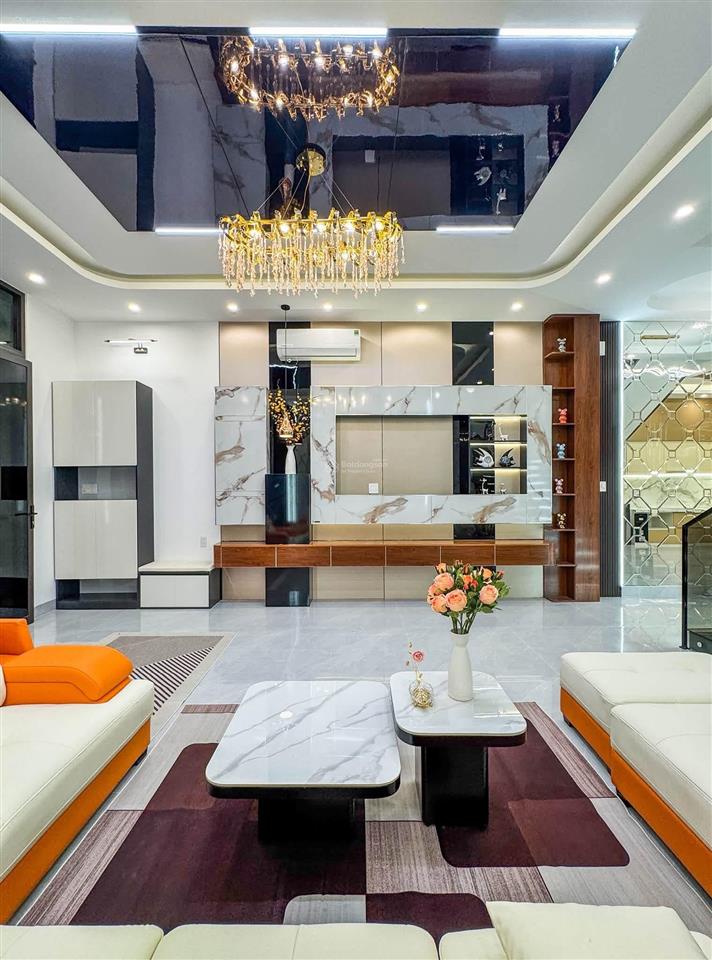 Giảm giá bán lỗ thu hồi vốn nhà 3 tầng mới 100% có p ngủ tầng trệt lộ giới 19m ngay kdc hồng loan