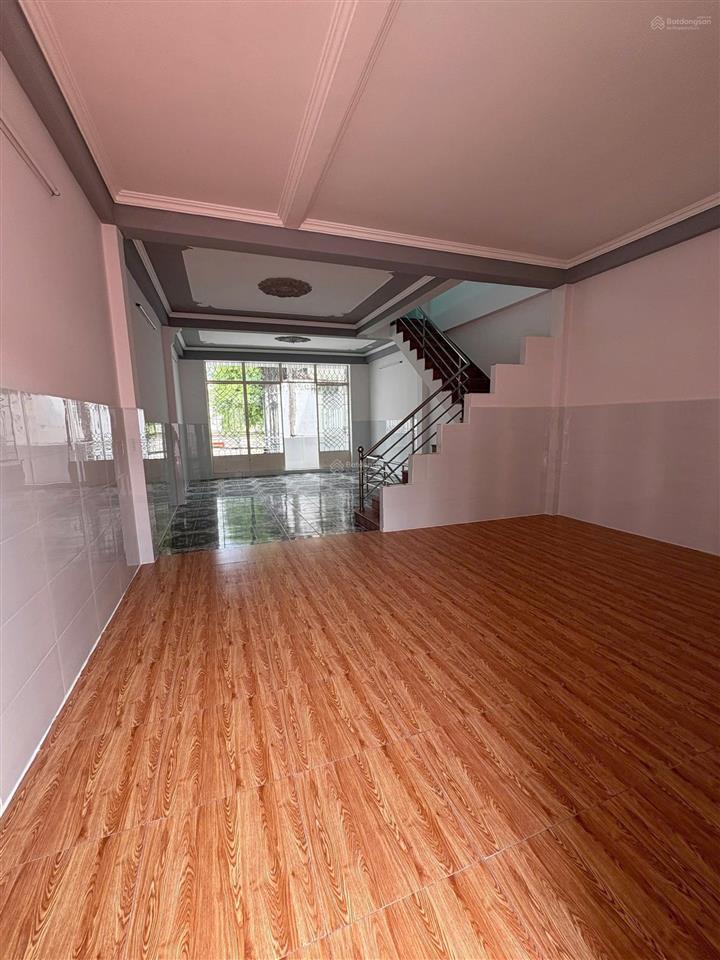 Nhà cho thuê 1 trệt 2 lầu mặt tiền kinh doanh vp công ty đường 30/4 cách trường lương thế vinh 50m