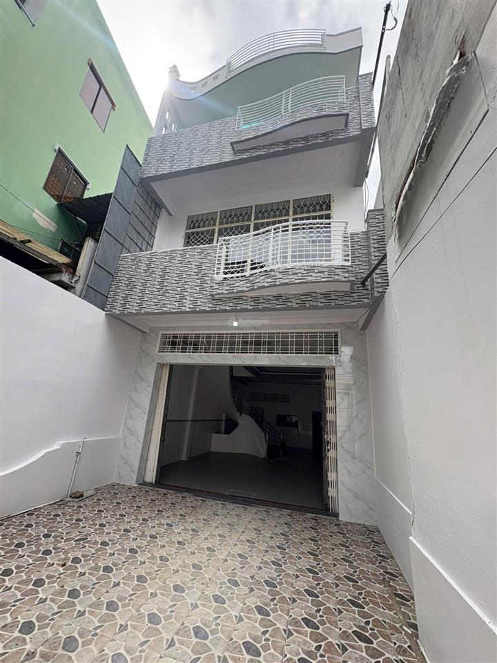 Nhà cho thuê 1 trệt 2 lầu mặt tiền kinh doanh vp công ty đường 30/4 cách trường lương thế vinh 50m