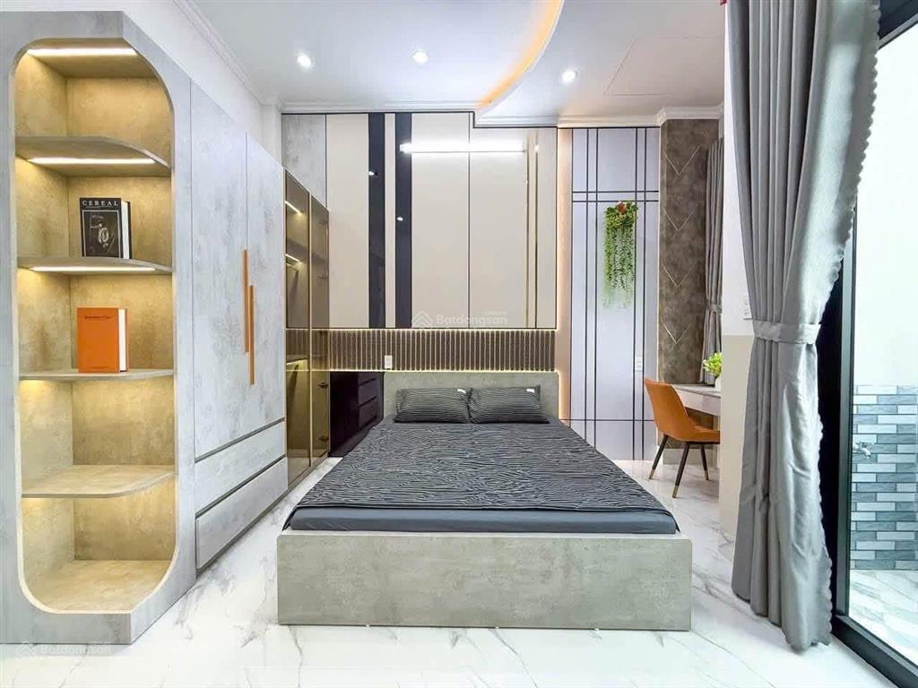 Bán nhà 1 trệt 1 lầu, mới đẹp, ô tô đậu trong nhà, gần bệnh viện nhi đồng, trường đh fpt