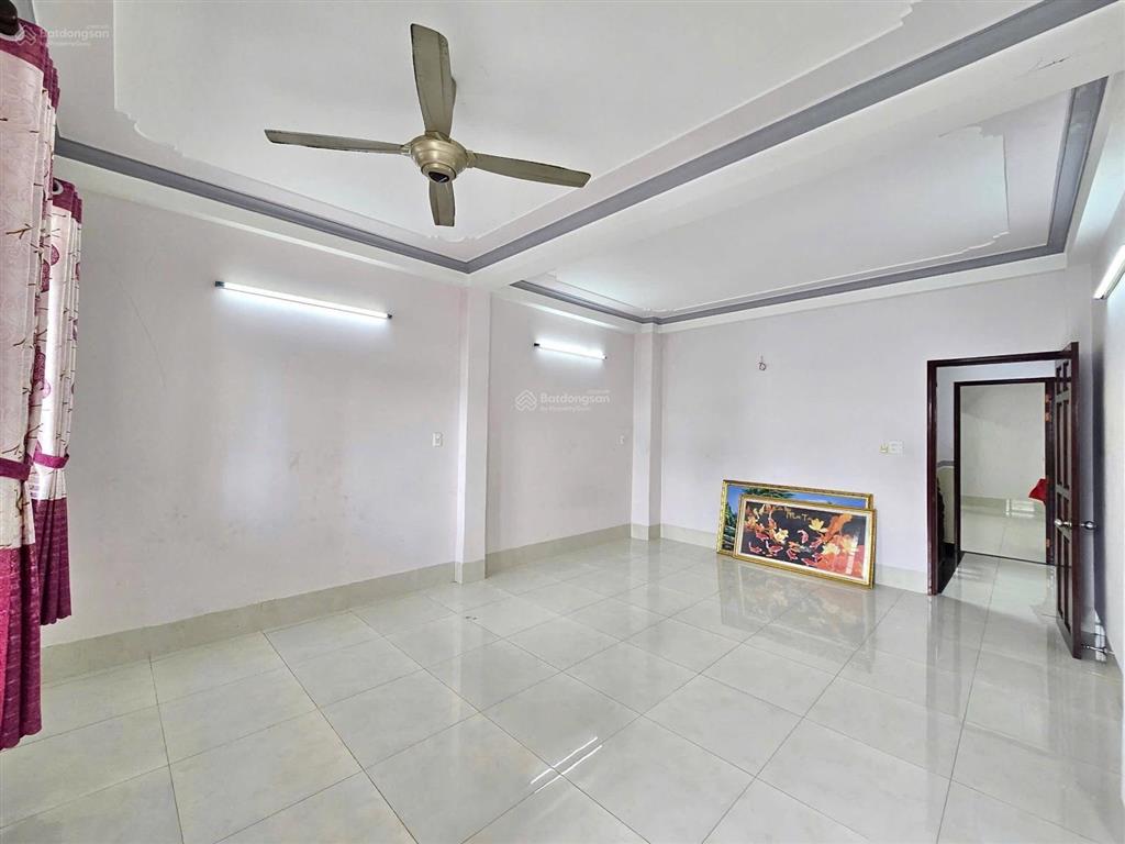Cho thuê nhà 1 trệt 2 lầu sân thượng mặt tiền kinh doanh vp công ty đường trần hoàng na cần thơ