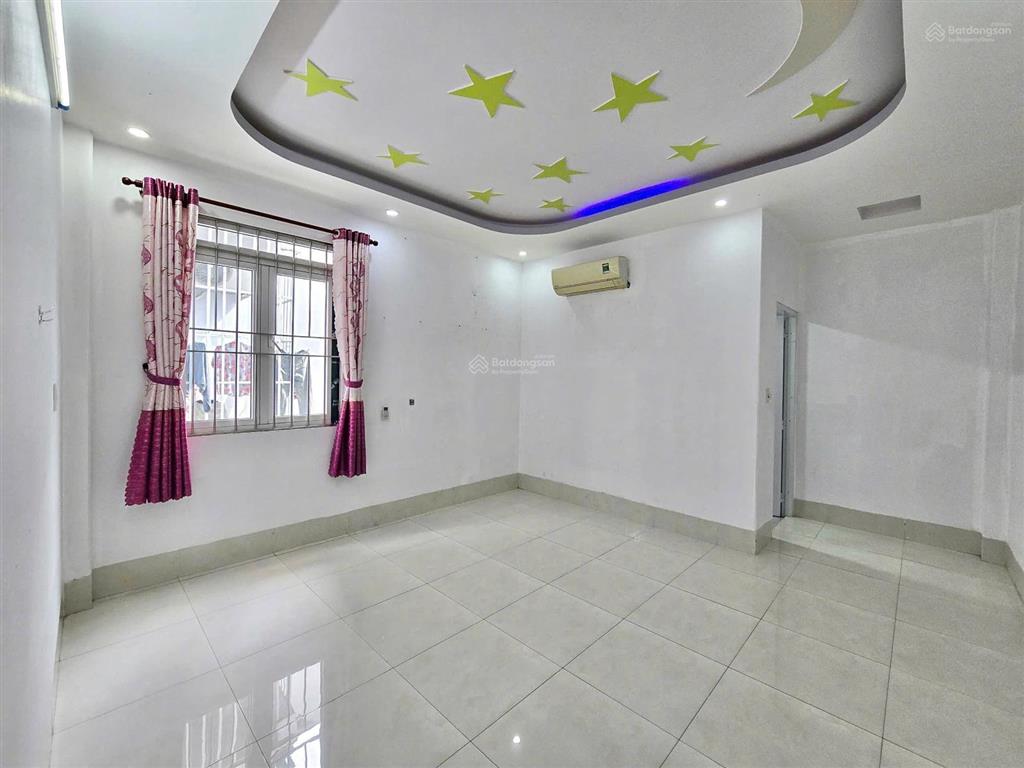 Cho thuê nhà 1 trệt 2 lầu sân thượng mặt tiền kinh doanh vp công ty đường trần hoàng na cần thơ