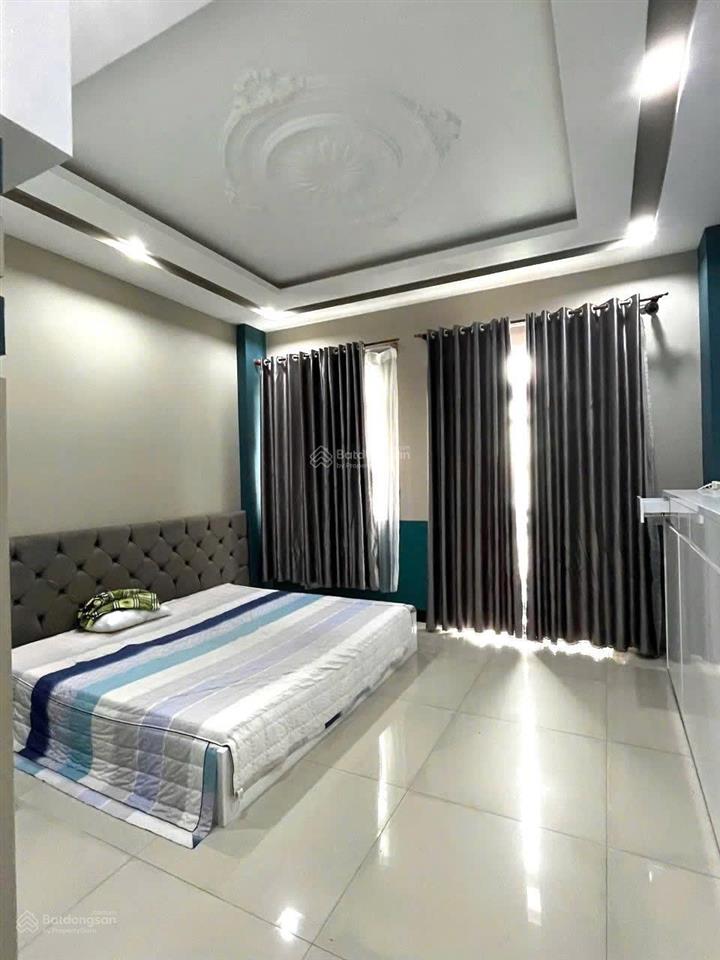 Nhà cho thuê 1 trệt 2 lầu mới đẹp sẵn nội thất thuận tiện ở kinh doanh vp công ty ngay kdc hưng phú