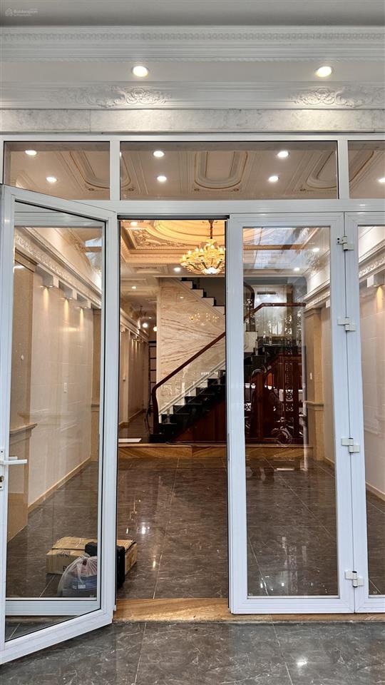 Cho thuê nhà 2 lầu ngay kdc hồng phát thuận tiện ở vp công ty lộ giới 20m nhà có 4 p ngủ master