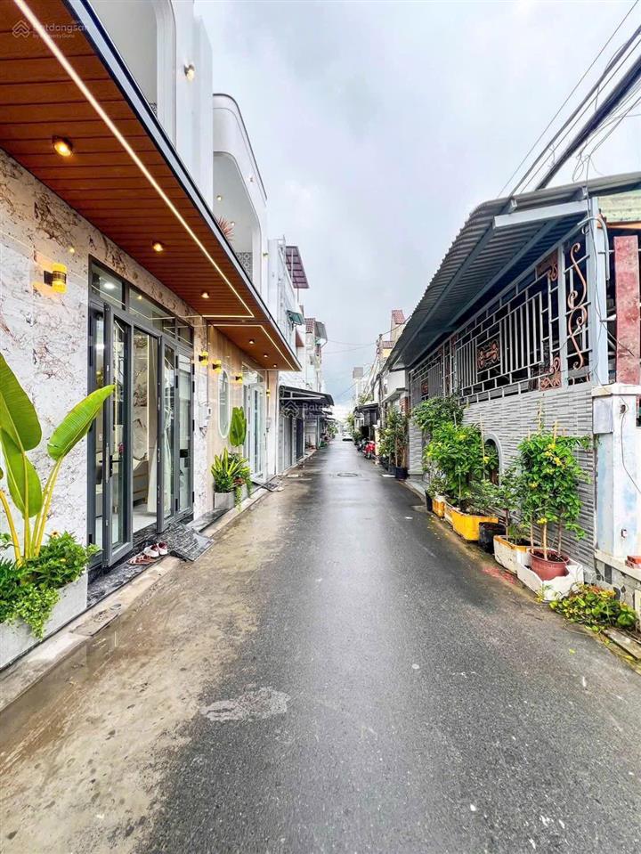Bán nhà lầu thiết kế hiện đại xây mới lộ giới ô tô thông thoáng, gần bệnh viện nhi đồng