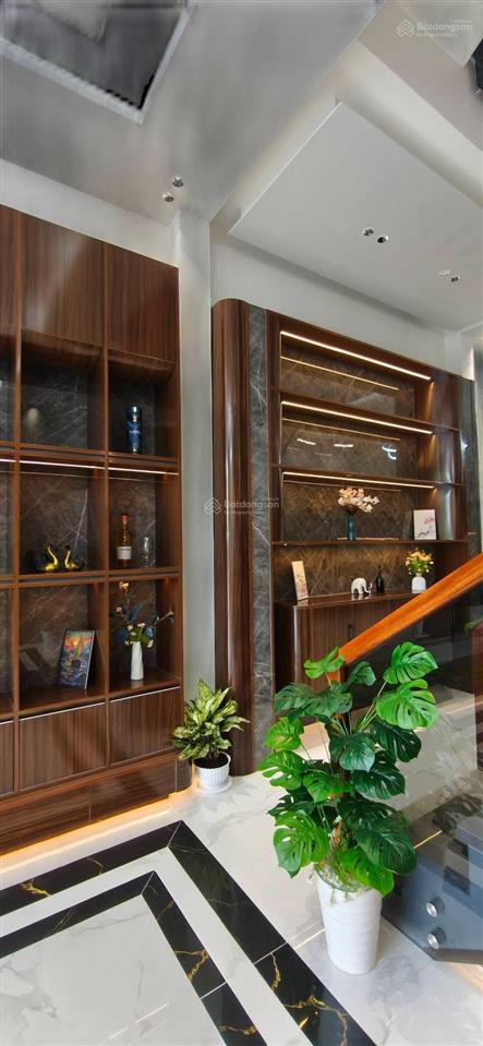 Nhà 1 trệt 2 lầu mới đẹp. cách siêu thị go 5 phút, ngay đường số 1 kdc văn hóa tây đô, cái răng