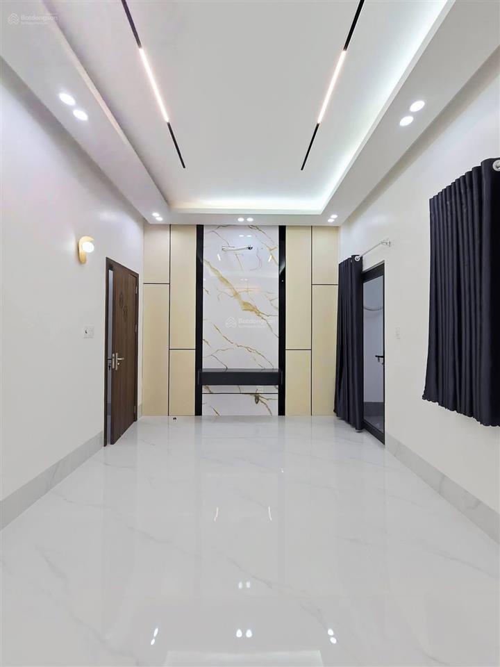 Nhà 1 trệt 2 lầu mới đẹp. cách siêu thị go 5 phút, ngay đường số 1 kdc văn hóa tây đô, cái răng
