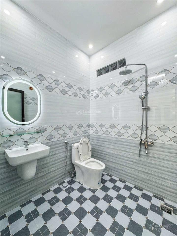Giảm giá bán nhà 3 tầng mới đẹp mặt kinh doanh view chợ nổi cái răng cách chợ an bình 200m