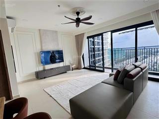 Bán căn the glory 3pn  105m2 tầng trung