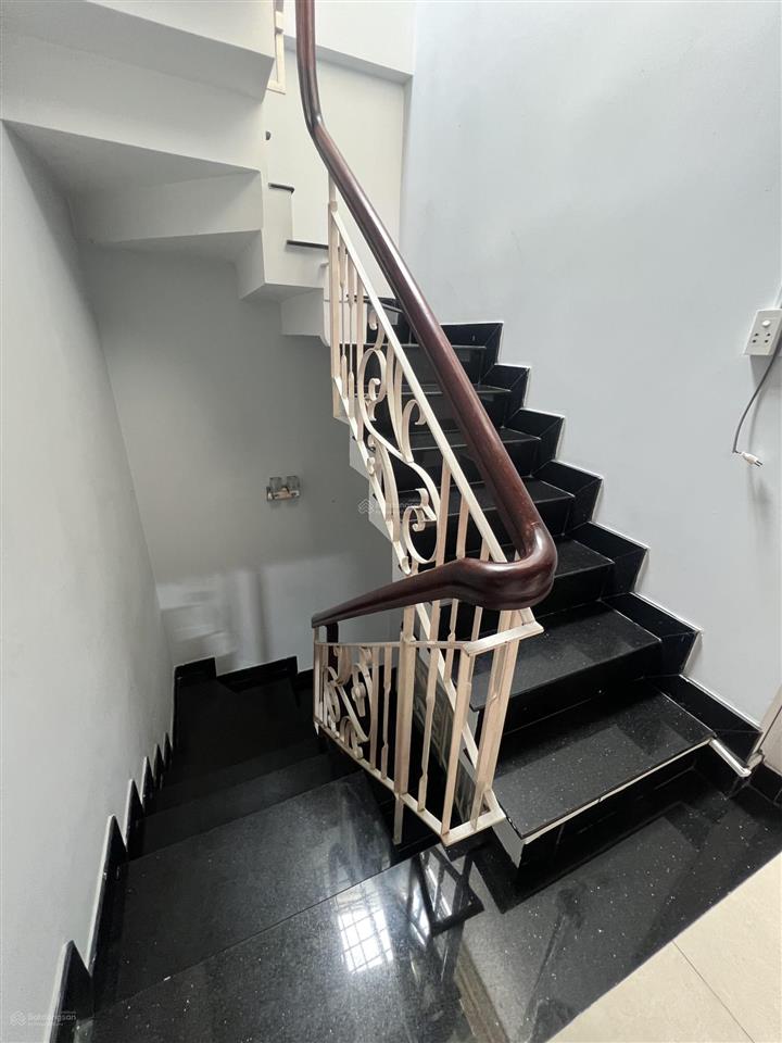 Nguyên căn hẻm 12m đường nguyễn hữu dật 7x18m 1 lầu