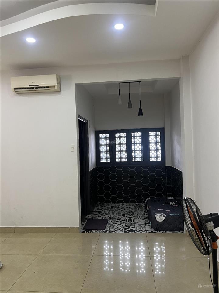 Nguyên căn nhà mặt tiền đường dương đức hiền, p. tây thạnh 5,1x20m 3,5 tấm