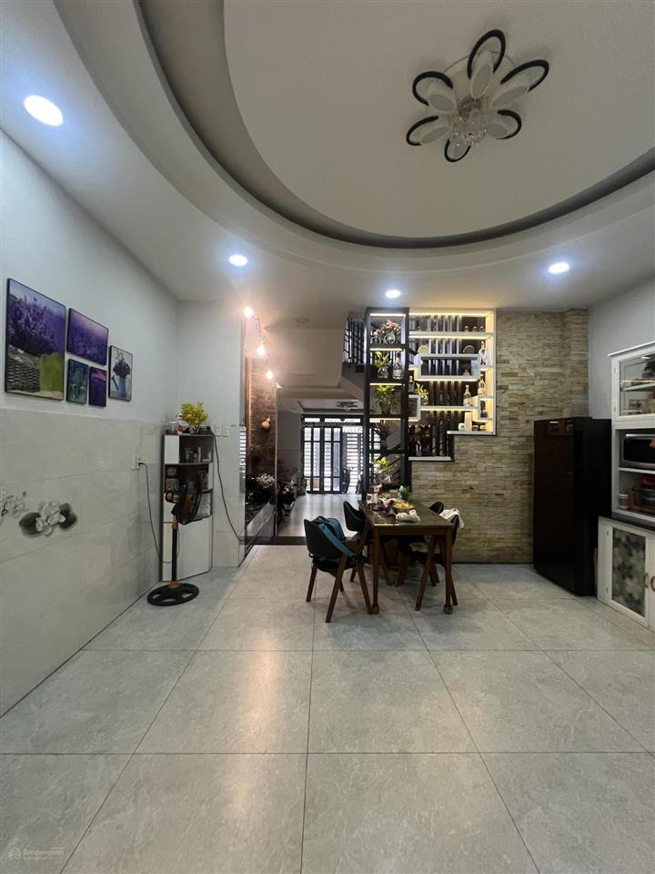 Nguyên căn nhà mặt tiền đường dương đức hiền, p. tây thạnh 5,1x20m 3,5 tấm