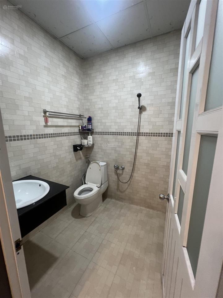 Nguyên căn nhà mặt tiền đường dương đức hiền, p. tây thạnh 5,1x20m 3,5 tấm