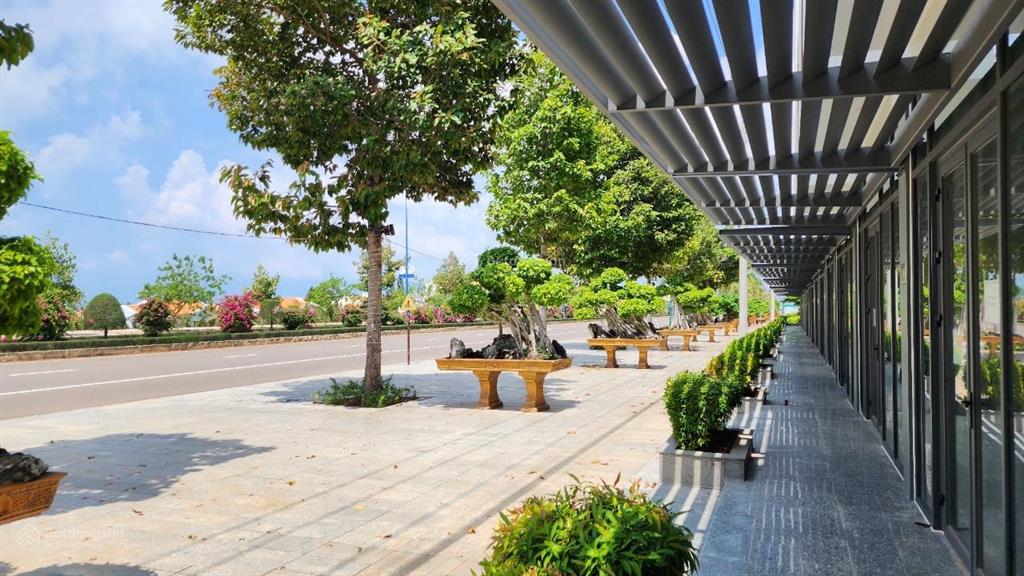 Siêu phẩm nhà phố mặt tiền võ nguyên giáp, summerland mũi né, view biển  giảm 1 tỷ còn 11 tỷ