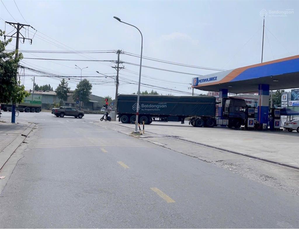 Bán nhà xưởng mt đường an phú 03 , 30x 86 vuông vức 2557 m2 .