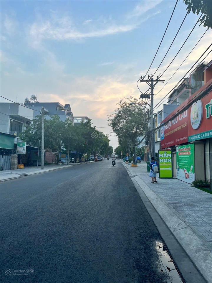 Bán lô đất mt lã xuân oai , p long trường , q9 .