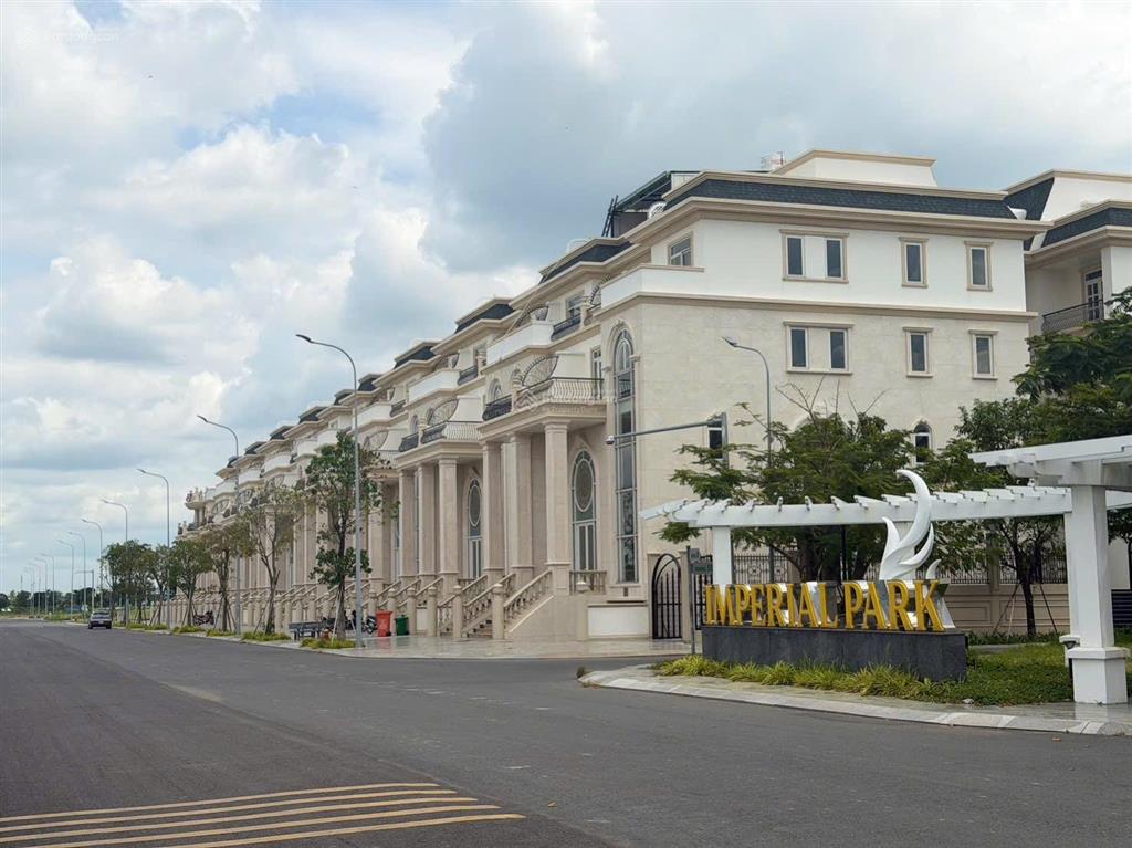 Chính chủ bán lô đất 5x21 105 m2 khu đô thị vạn phúc.
