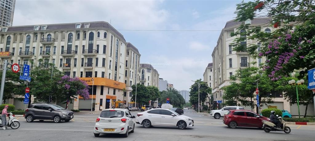 Bán nhà 4 tầng lk3, 115m2, giá thỏa thuận tại khu đô thị văn khê, vị trí vip, kinh doanh đỉnh