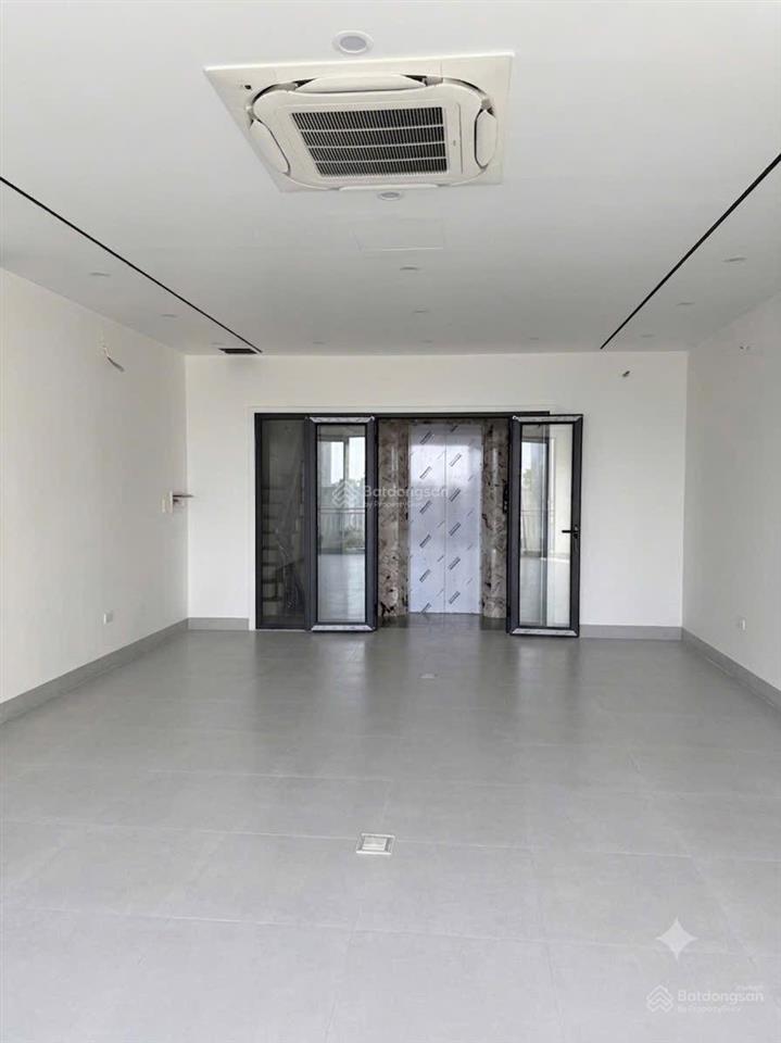 Chính chủ cắt lỗ 5 tỷ bán gấp nhà phân lô 5,5 tầng tại linh đàm, hoàng liệt, hà nội, đẹp víp