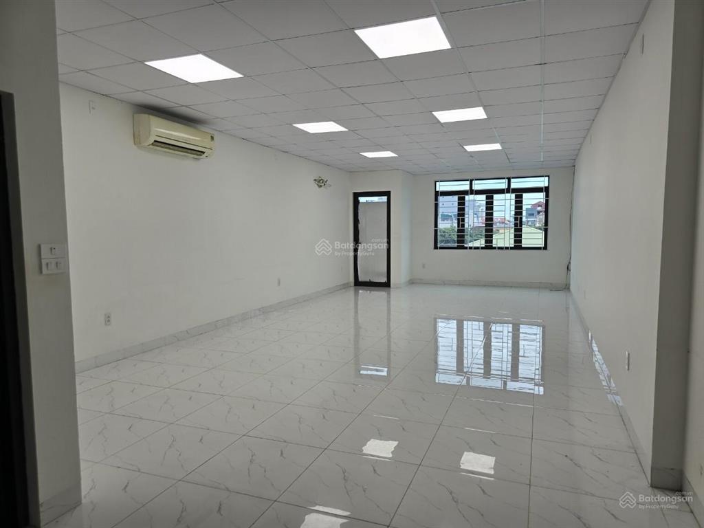 Cho thuê nhà liền kề kđt văn phú, đường lê trọng tấn hà đông. diện tích 90m2 x 4 tầng