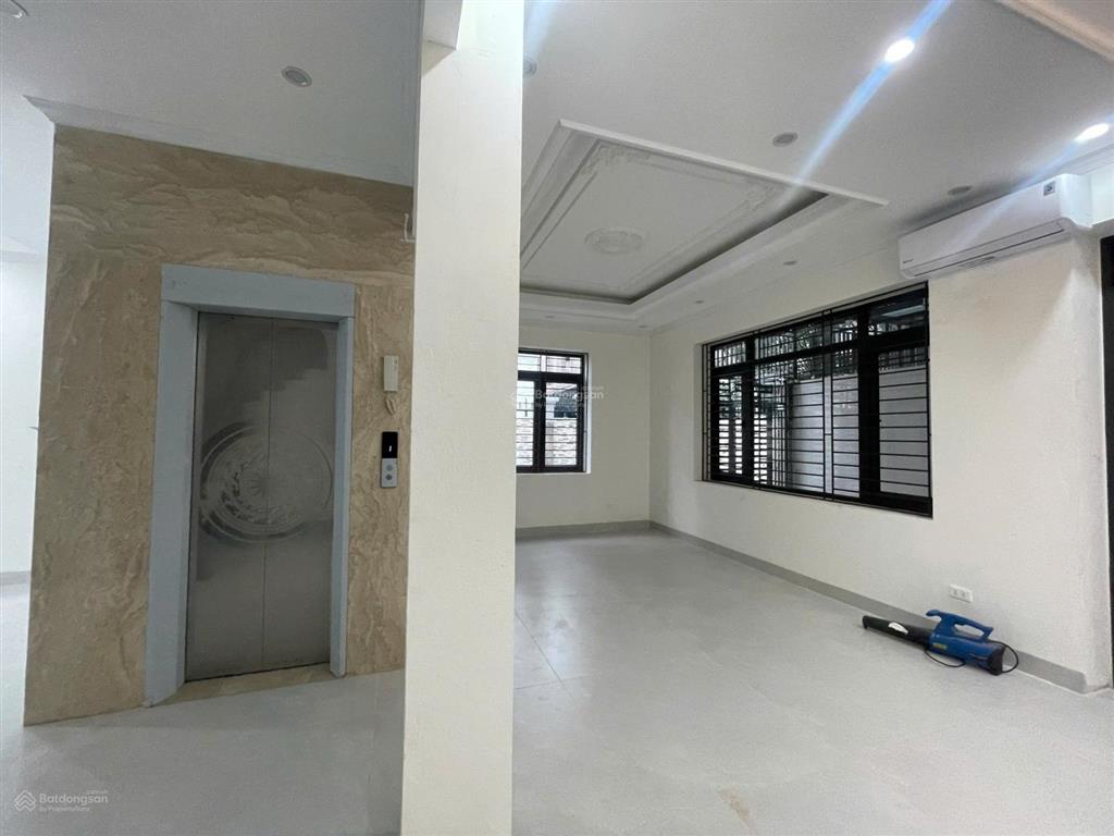 Cho thuê biệt thự xa la , hà đông, hà nội. dt 225m² x 4 tầng 1 tầng hầm