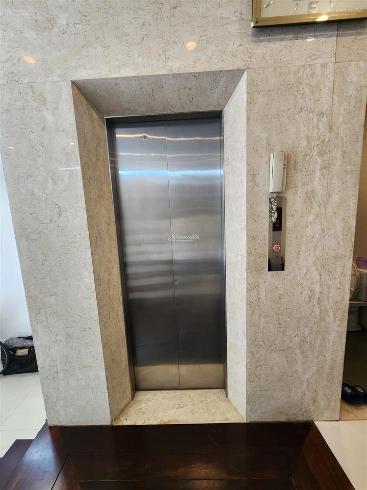 Cắt lỗ 3 tỷ vincom lê thánh tông 77m2  hoàn thiện full nội thất có thang máy  chỉ còn 11.5 tỷ