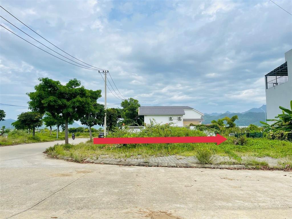 Bán gấp lô góc đường 10,5m khu đô thị godenhill liên chiểu, đà nẵng
