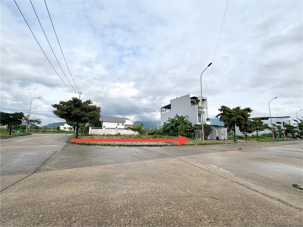 Bán gấp lô góc đường 10,5m khu đô thị godenhill liên chiểu, đà nẵng