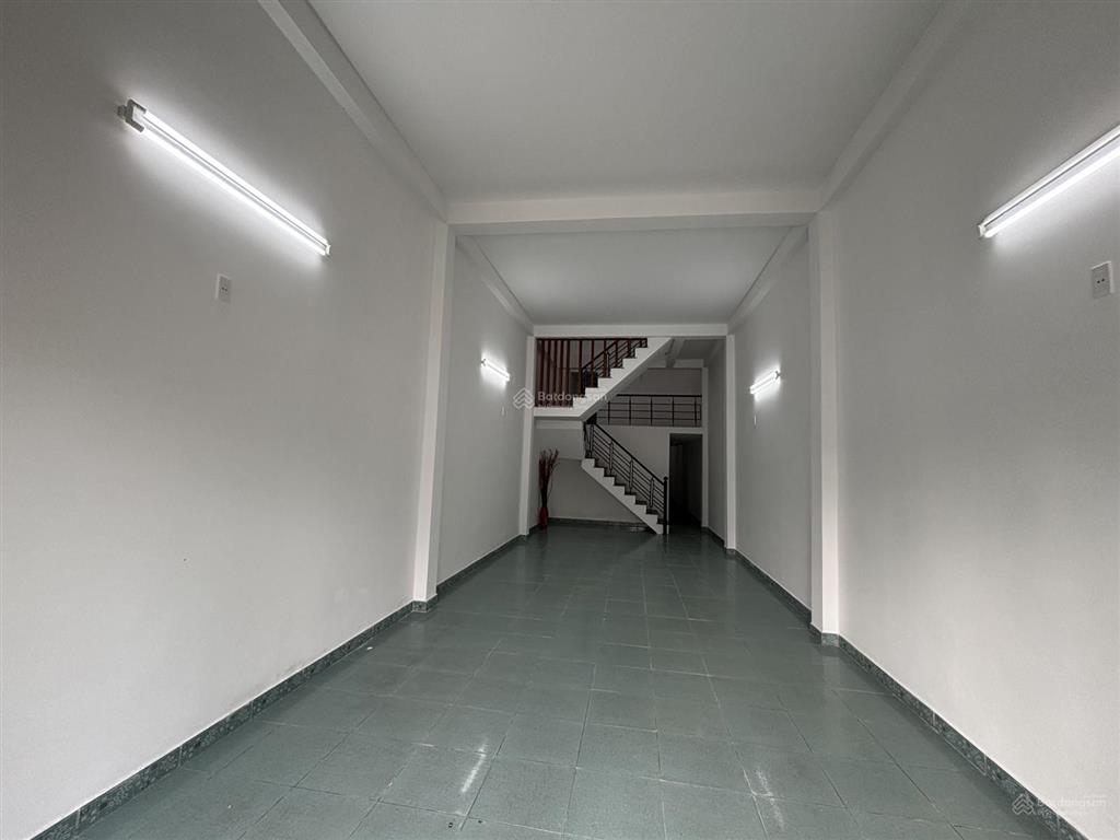 Bán nhà 2,5 tầng dt 192m2 mặt tiền nguyễn lương bằng giá chỉ 8 tỷ