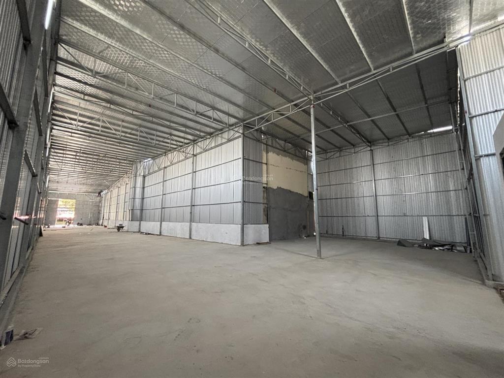 Cho thuê nhà kho xưởng dt 420m2 mặt tiền nguyễn chánh, đà nẵng