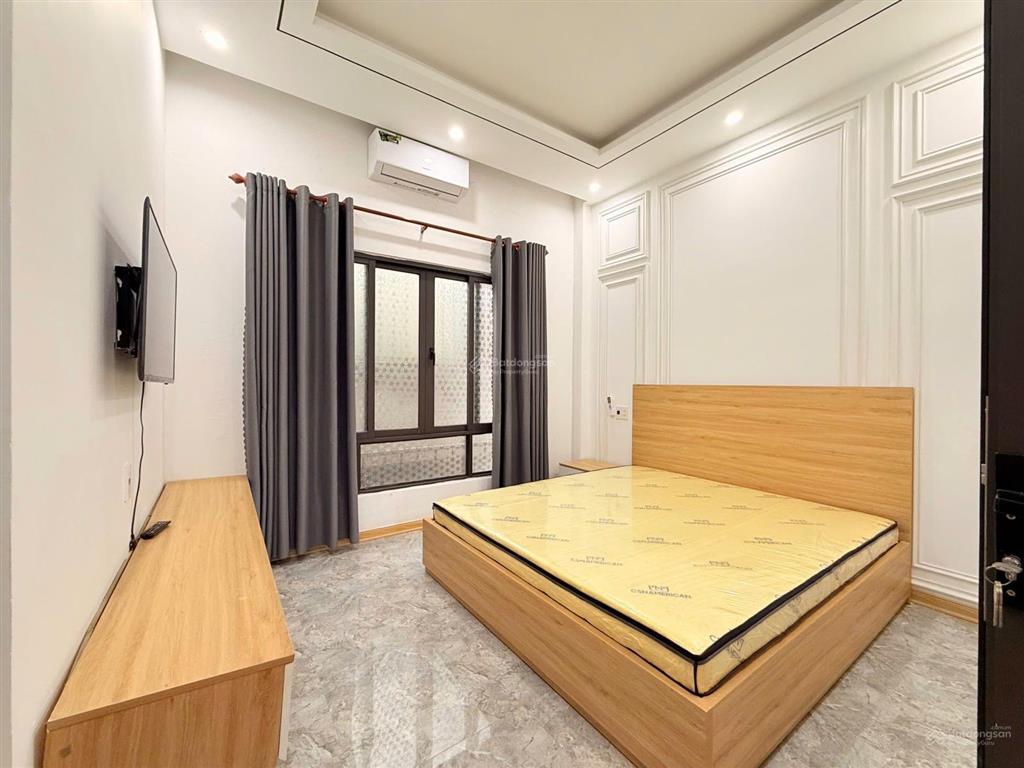 Cho thuê nhà 3 tầng đầy đủ nội thất ngay biển đà nẵng đường phùng chí kiên
