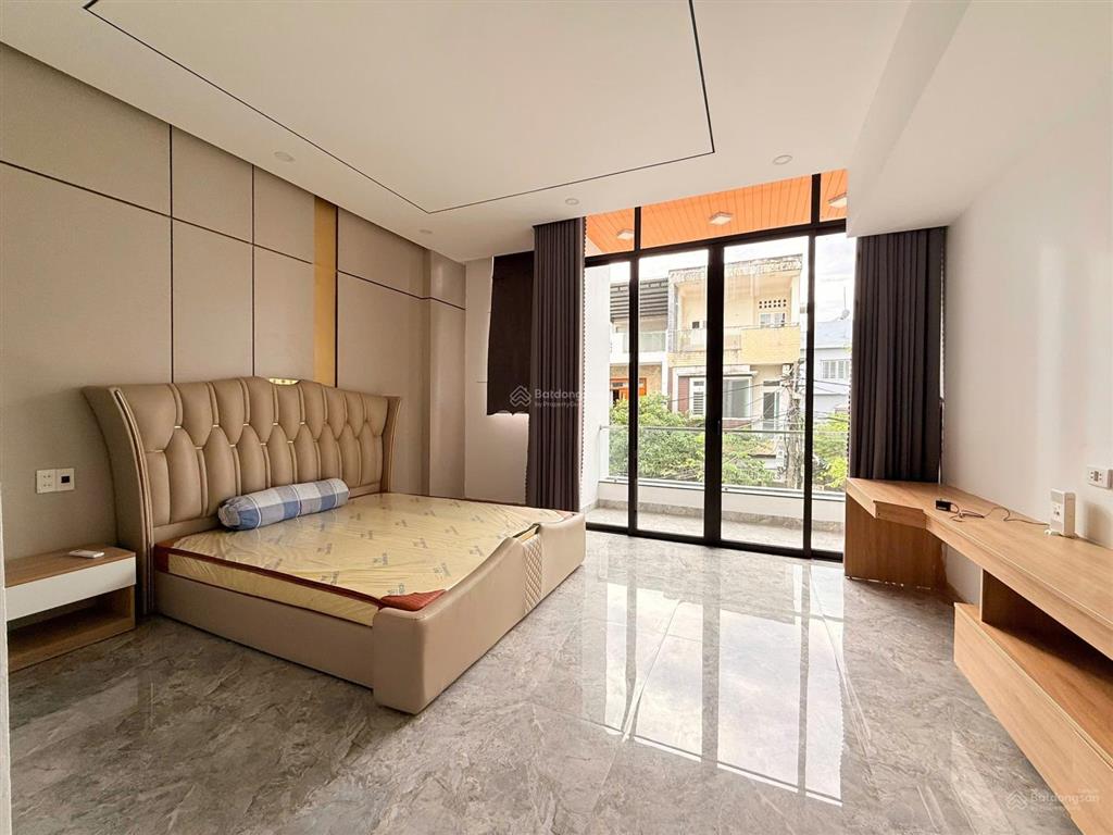 Cho thuê nhà 3 tầng đầy đủ nội thất ngay biển đà nẵng đường phùng chí kiên