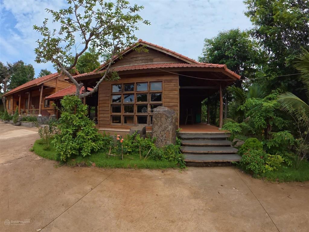 Bán gấp đất vườn tại thị xã buôn hồ, đắk lắk  full nội thất  chỉ việc xách vali vào ở