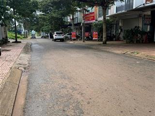 Shophouse dự án buôn hồ palama 3 tầng, đối diện văn phòng đất đai buôn hồ. nhà thô cần bán