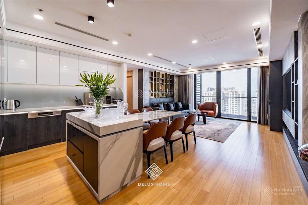 Nhà tôi cần bán căn góc 3 ngủ 178m2 chung cư lancaster núi trúc
