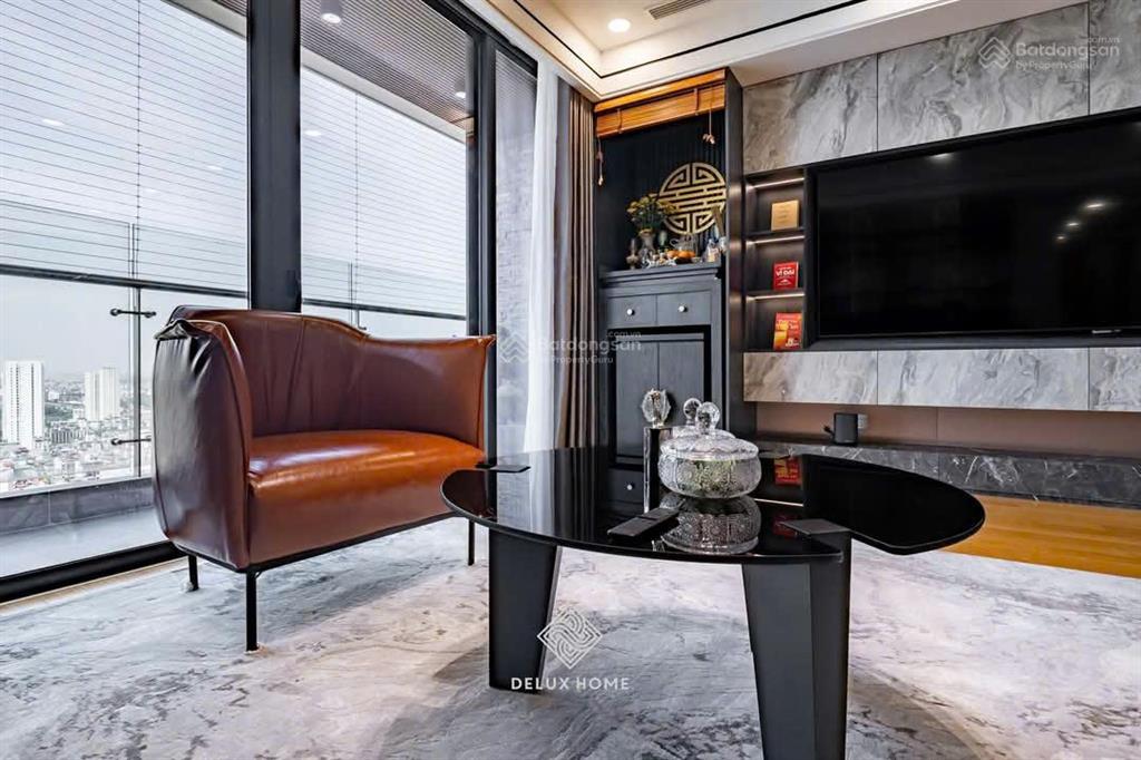 Nhà tôi cần bán căn góc 3 ngủ 178m2 chung cư lancaster núi trúc