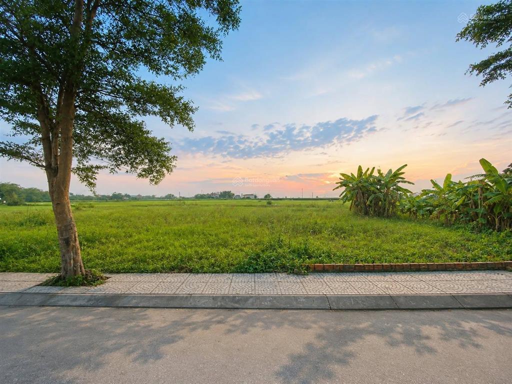 Chính chủ bán đất mặt tiền bê tông 4 mét cạnh khu vsip điện tiến