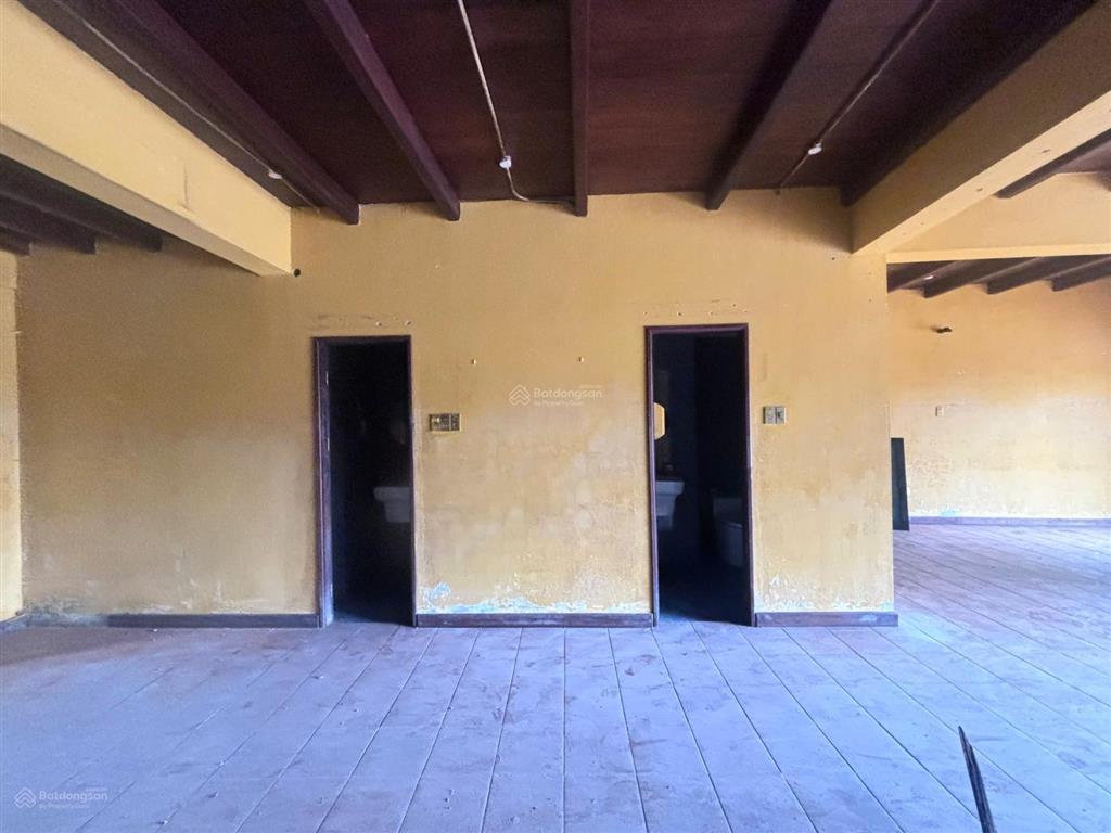 36.5 tỷ sở hữu nhà 2 mt ven sông công nữ ngọc hoa, trung tâm phố cổ