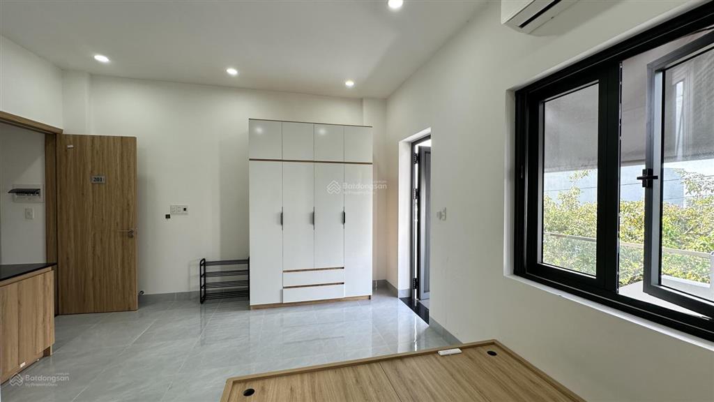 Căn hộ cho thuê gần hoà xuân gía rẻ chỉ 4,5 triệu/tháng.