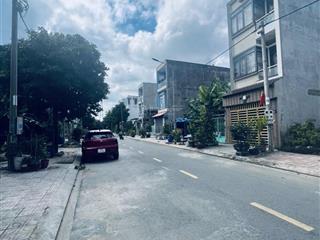 Chính chủ thiện chí bán nhà 1 trệt 2 lầu kno phú mỹ hiệp, giá 5 tỷ